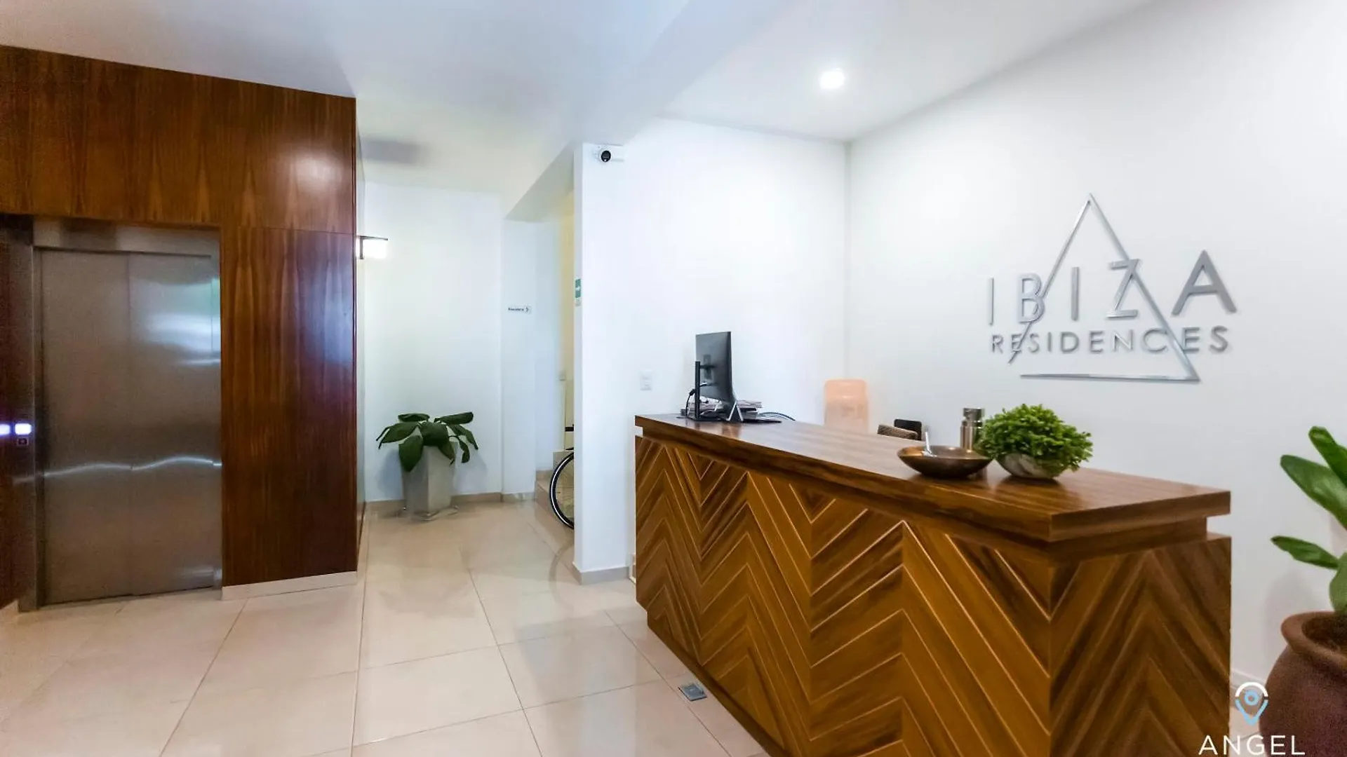 Apartmán Tranquil Oceanview Studio Rooftop Pool Gym W&D Playa del Carmen